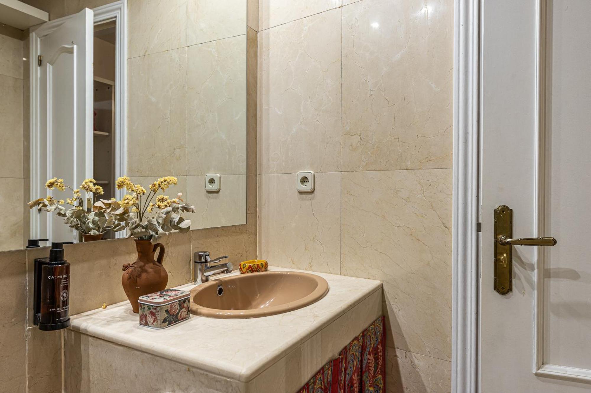 Apartmán Waou Opera I - Alquiler Corta Duracion Madrid Exteriér fotografie